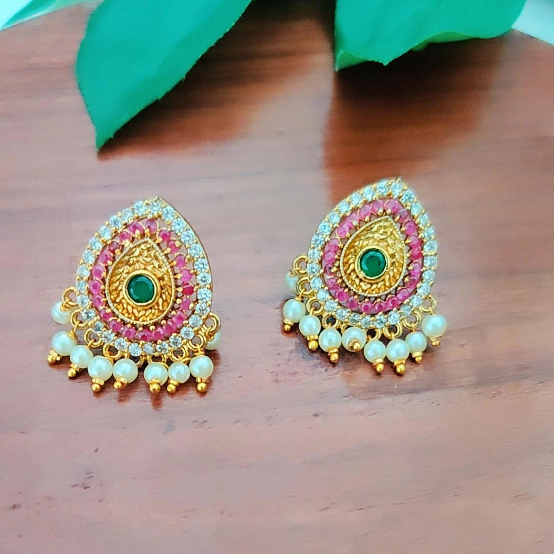 MULTICOLOR YADHANA STUD EARRINGS