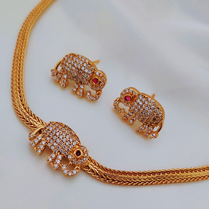 GOLDEN AMRUTA TEMPLE JEWELLERY SET