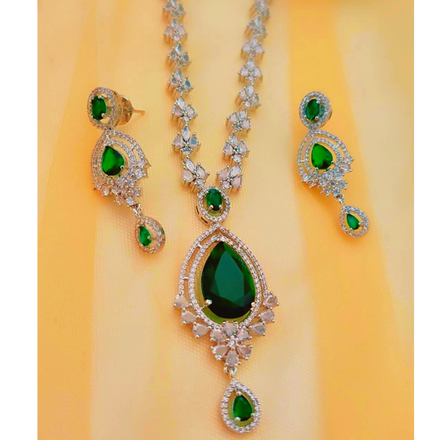 EMERALD ARDEN AMERICAN DIAMOND JEWELLERY SET