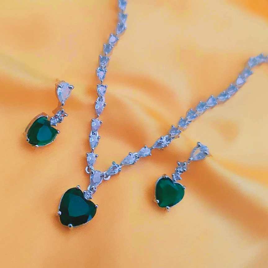 EMERALD ZEST AMERICAN DIAMOND JEWELLERY SET
