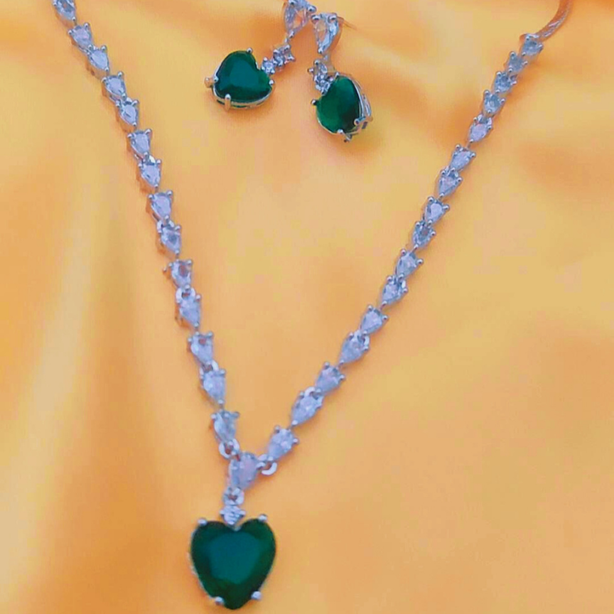 EMERALD ZEST AMERICAN DIAMOND JEWELLERY SET