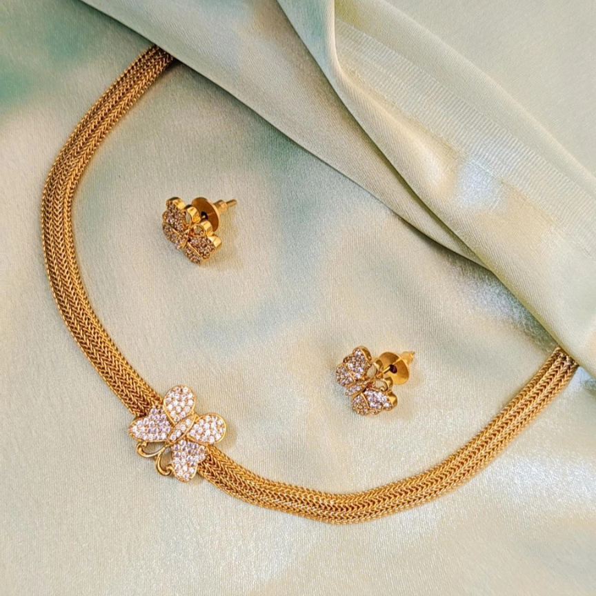 GOLDEN IRYA TEMPLE JEWELLERY SET