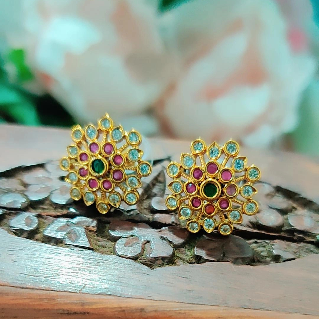 MULTICOLOR YUVIKA STUD EARRINGS