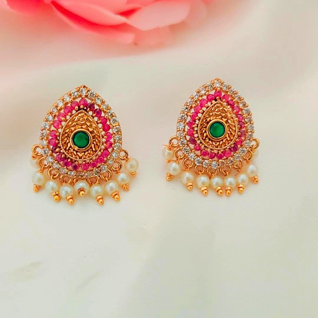 MULTICOLOR YADHANA STUD EARRINGS