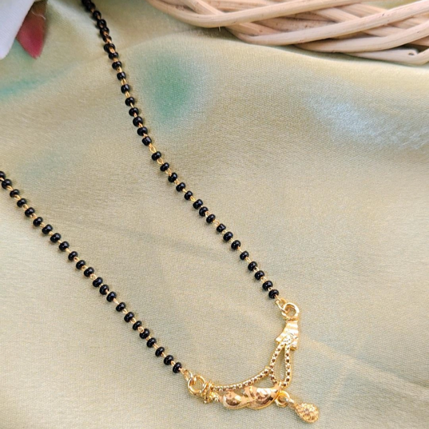 GOLD GEETHA MANGALSUTRA