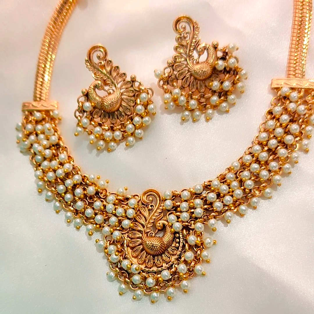IVORY CHAITALI PEARL JEWELLERY SET