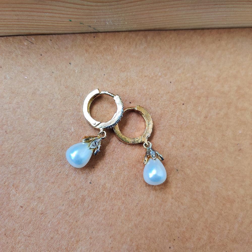 NISHAANA ZIRCONIA EARRINGS