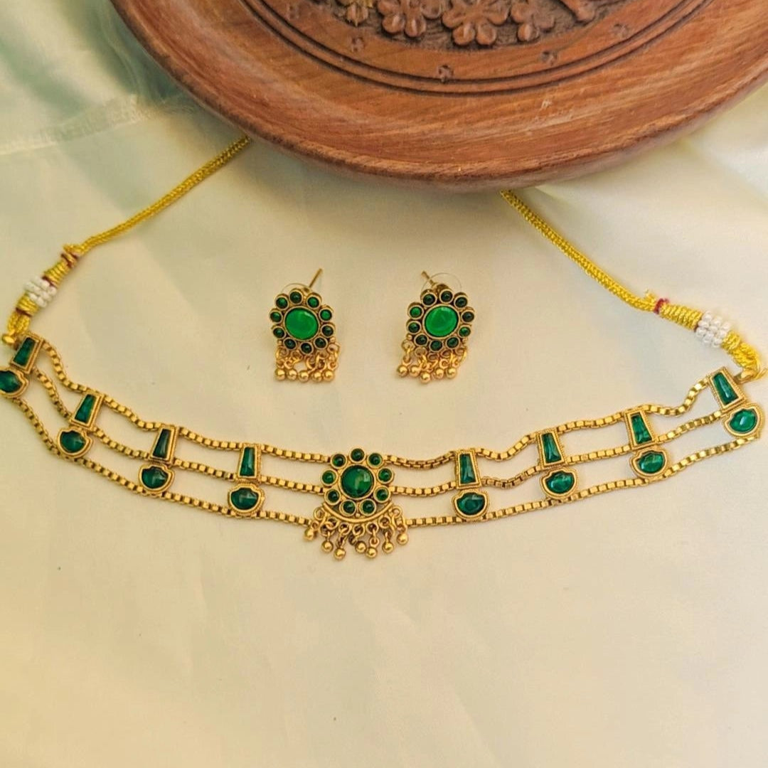 EMERALD PALAKA JEWELLERY SET