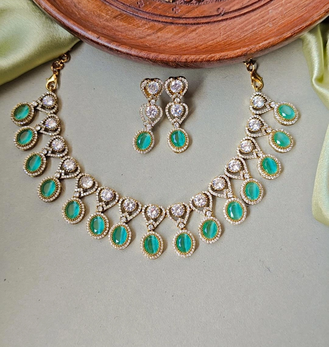 MINT SRIRA ZIRCONIA JEWELLERY SET