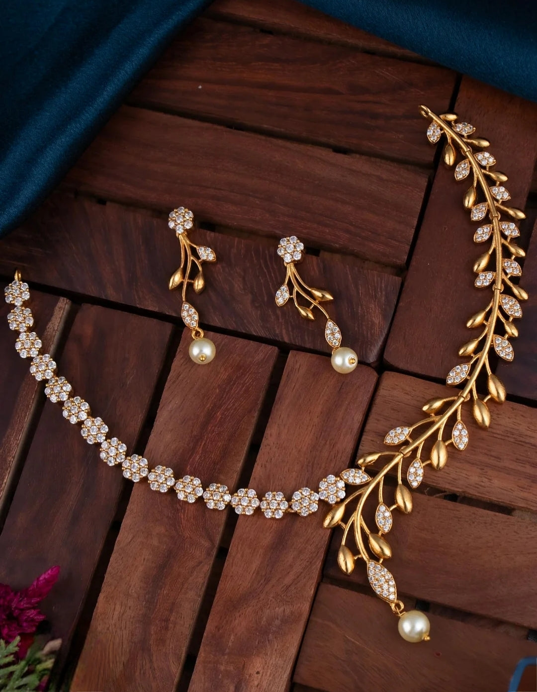 GOLDEN CECIL ZIRCONIA JEWELLERY SET