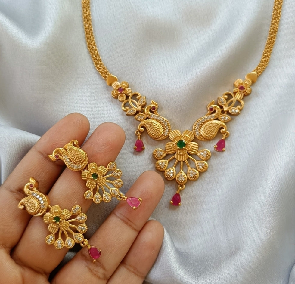 GOLDEN NETHA TEMPLE JEWELLERY SET