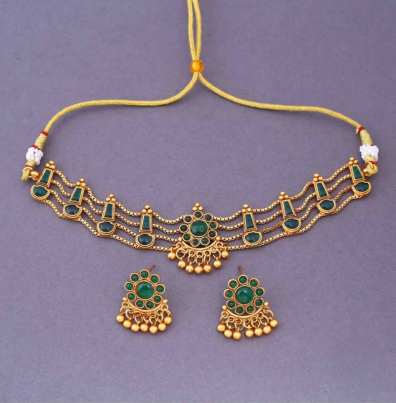 EMERALD PALAKA JEWELLERY SET