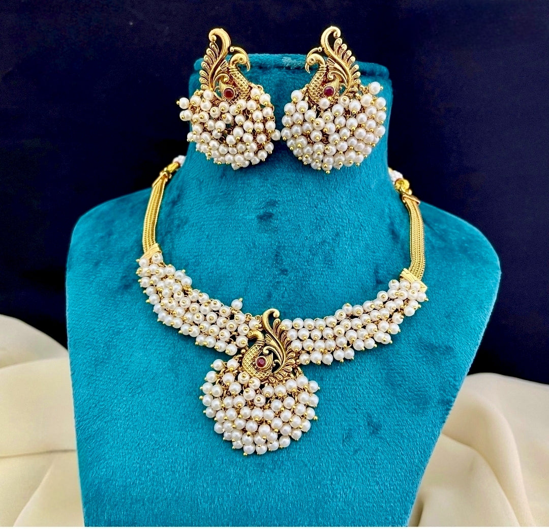 IVORY AMARI TEMPLE JEWELLERY SET