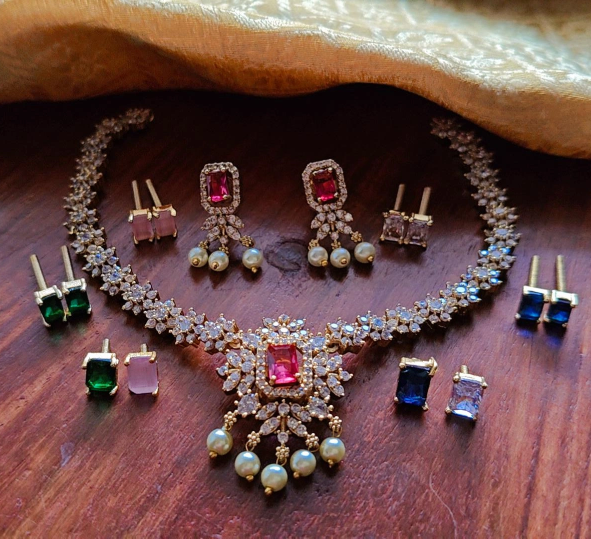 ARRYA COLOR CHANGEABLE ZIRCONIA JEWELLERY SET