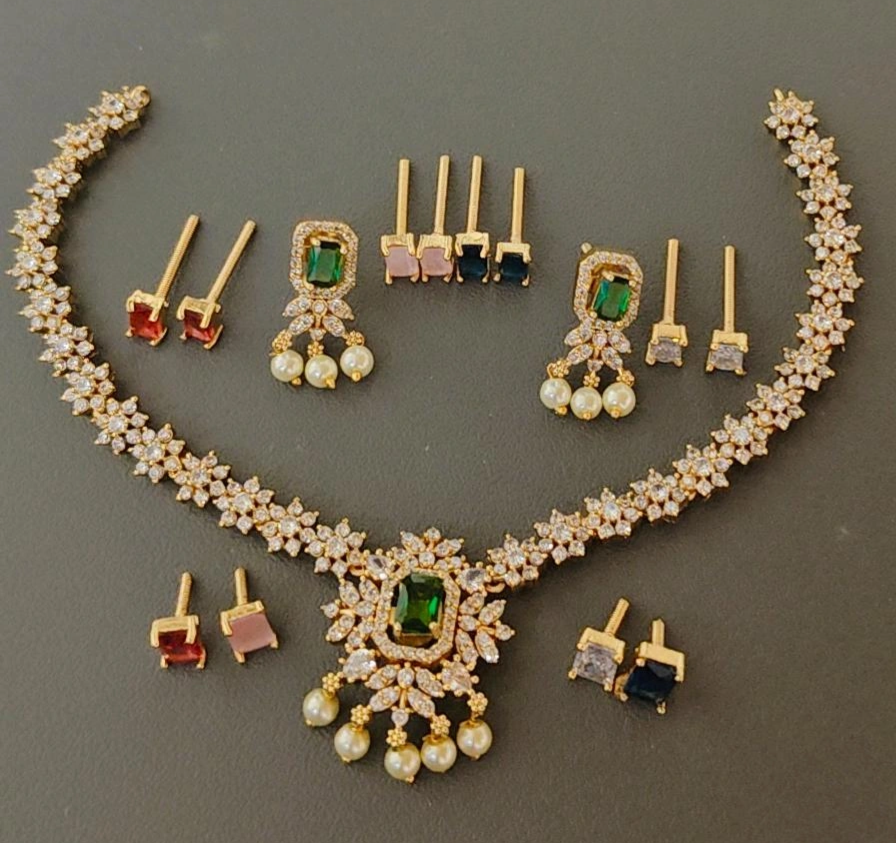 ARRYA COLOR CHANGEABLE ZIRCONIA JEWELLERY SET