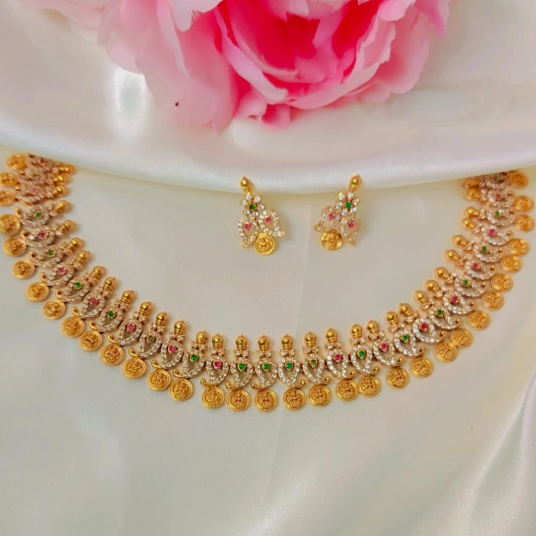 JAGATHI TEMPLE JEWELLERY SET