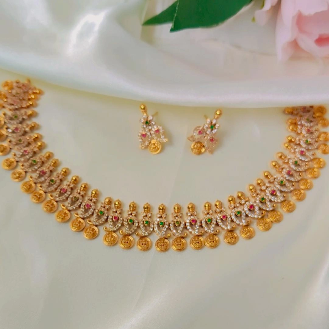 JAGATHI TEMPLE JEWELLERY SET