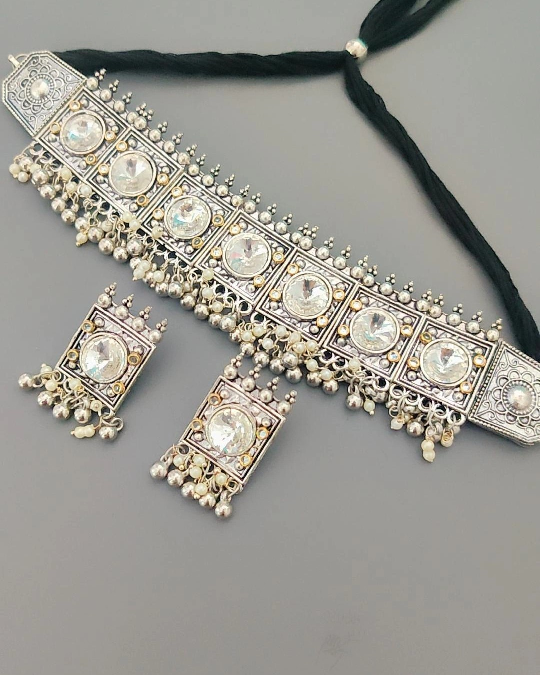 LAANIYA SILVER PLATED JEWELLERY SET