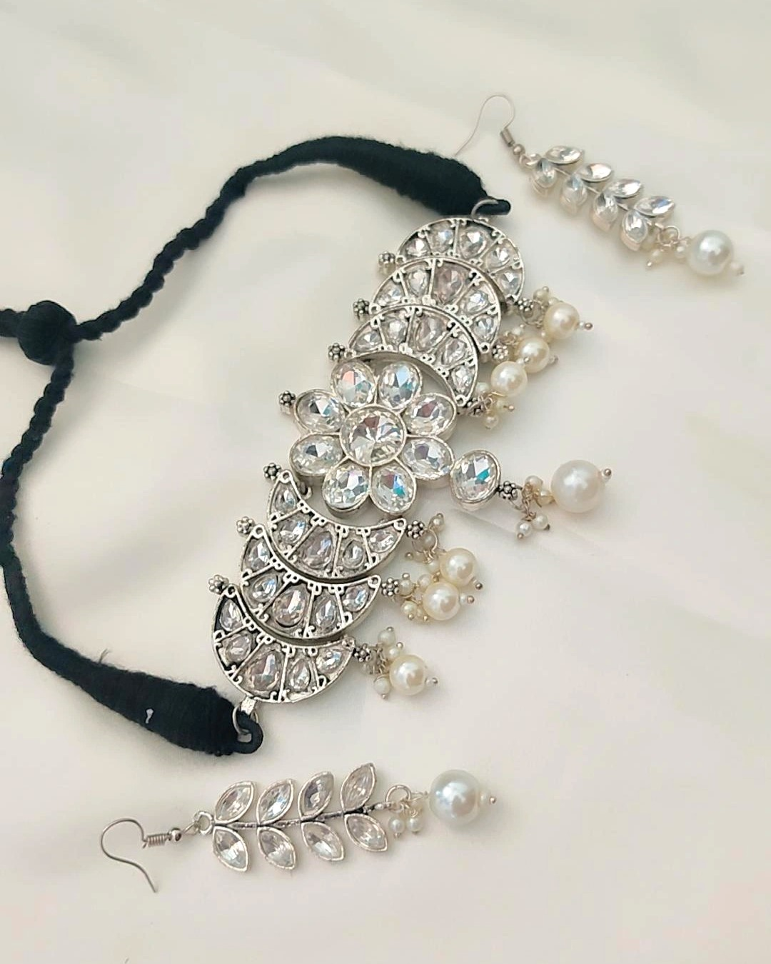 NAMYA SILVER PLATED JEWELLERY SET