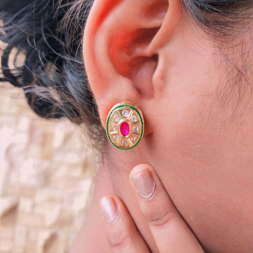 RUBY EESHA KUNDAN STUD EARRINGS
