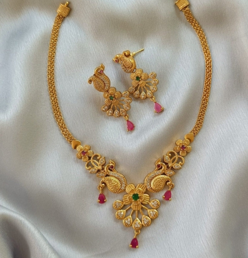 GOLDEN NETHA TEMPLE JEWELLERY SET