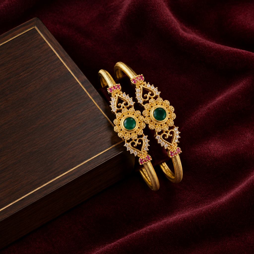 EMERALD MUGAPPU NAGAS BANGLES