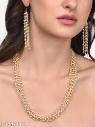 GOLDEN HAFSA PEARL JEWELLERY SET