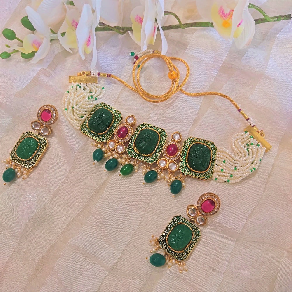 EMERALD DEEPIKA KUNDAN JEWELLERY SET