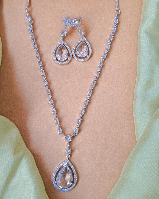 WHITE AMUKRA AMERICAN DIAMOND JEWELLERY SET