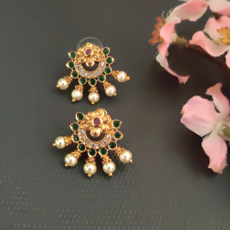ANTHRA TEMPLE STUD EARRINGS