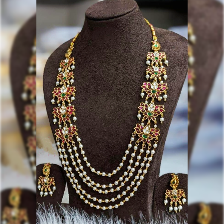 RUBY KANIKA PEARL JEWELLERY SET