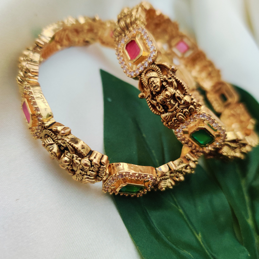 GOLDEN AMATA NAGAS BANGLES
