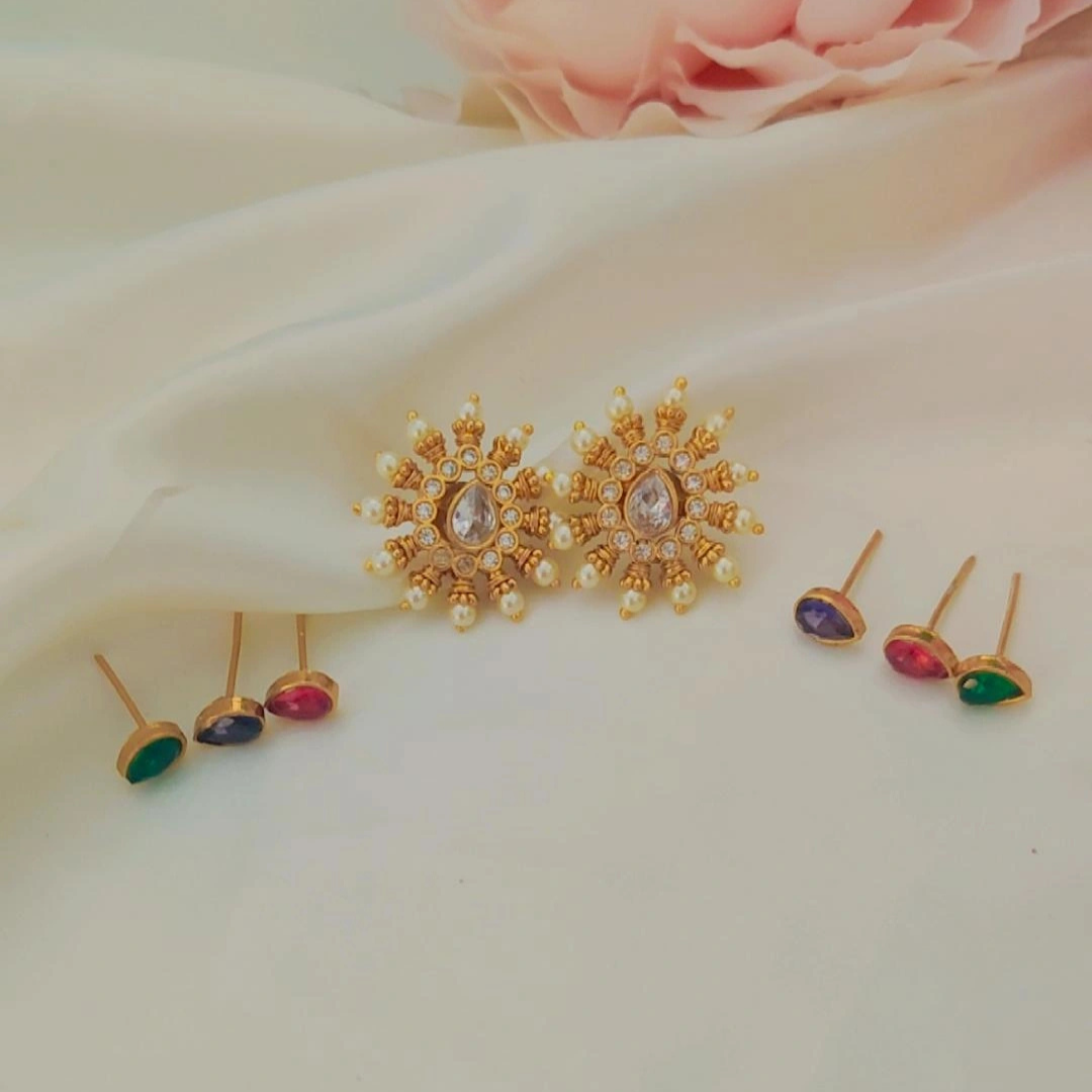 COLOR CHANGEABLE YADHIRA STUD EARRINGS