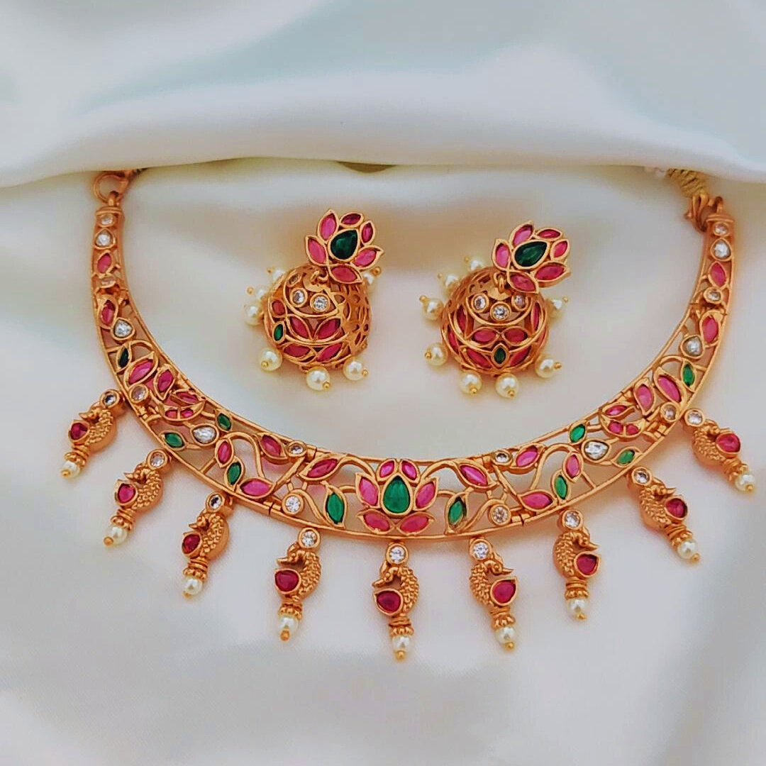 MULTICOLOR RATNA JEWELLERY SET
