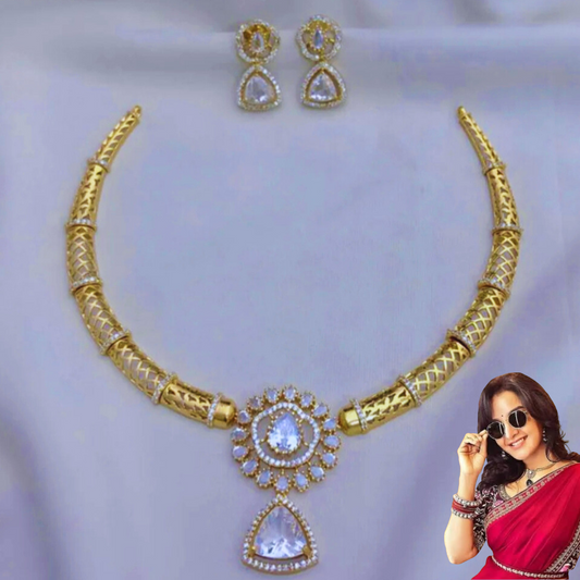 WHITE MANJU WARRIER VICTORIAN JEWELLERY SET