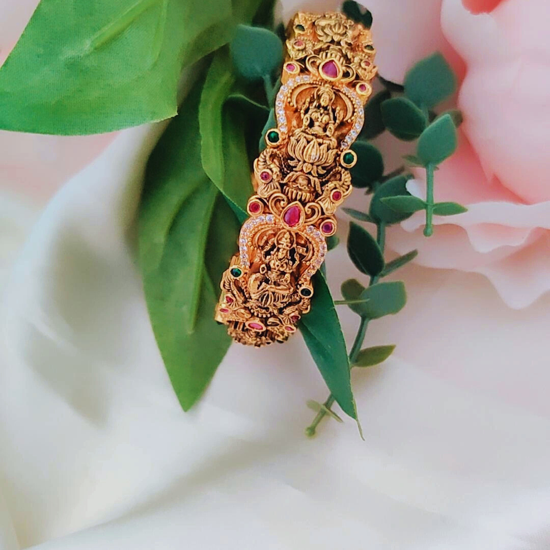 ANANDITA OPENABLE NAGAS BANGLES