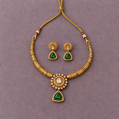 EMERALD MANJU WARRIER VICTORIAN JEWELLERY SET