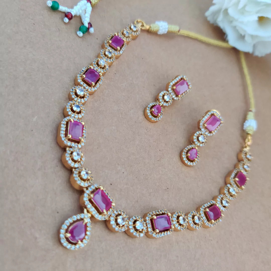 Green zirconia necklace