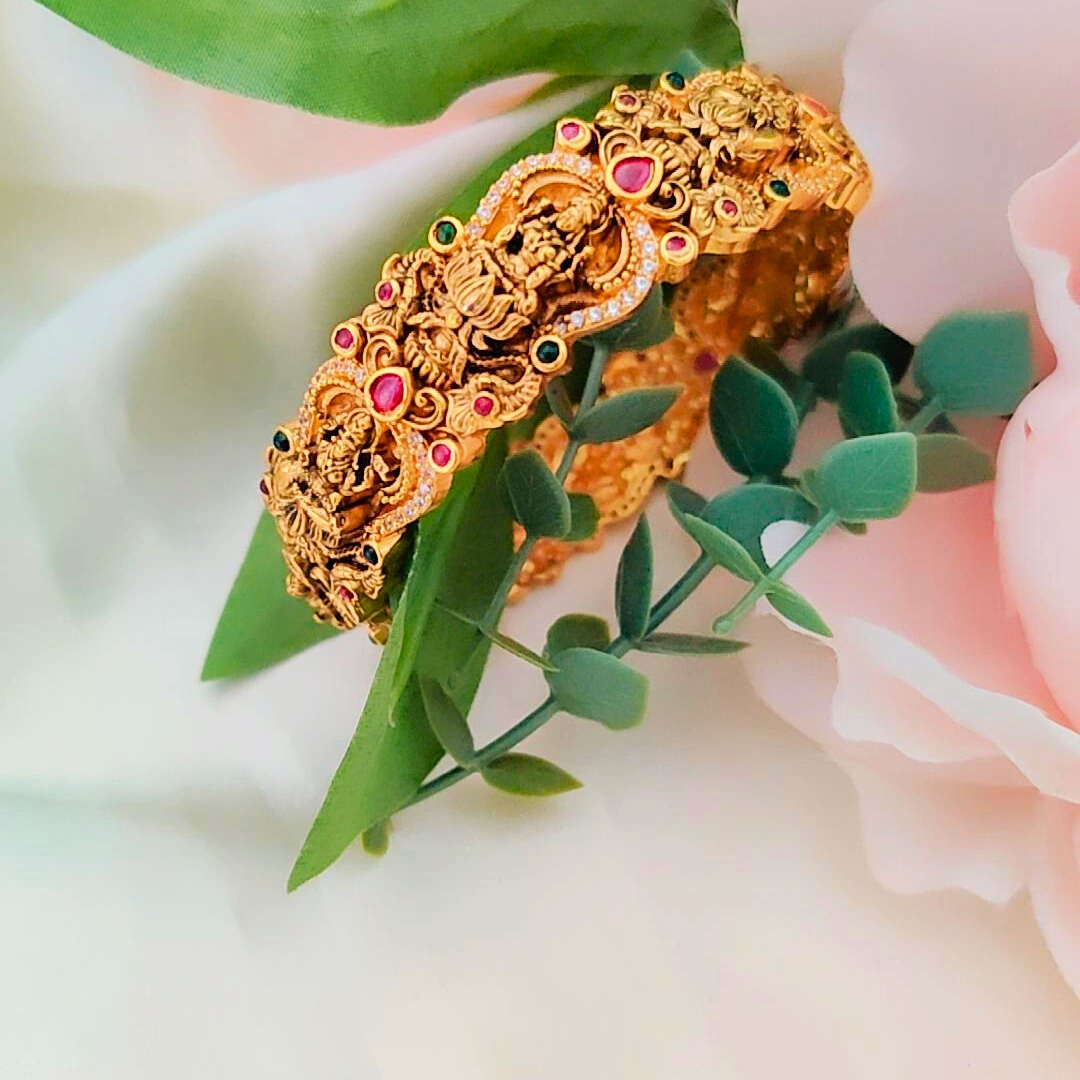 ANANDITA OPENABLE NAGAS BANGLES