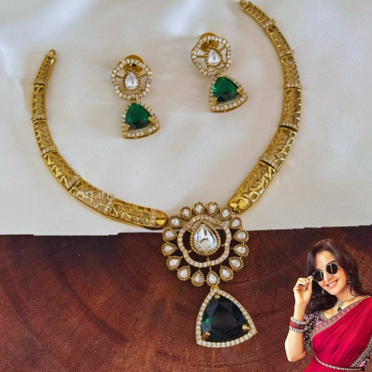 EMERALD MANJU WARRIER VICTORIAN JEWELLERY SET