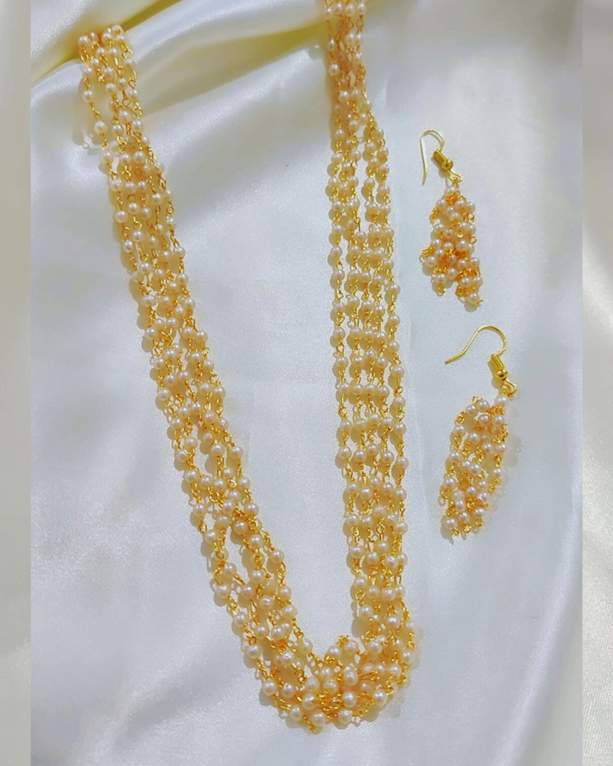 GOLDEN HAFSA PEARL JEWELLERY SET