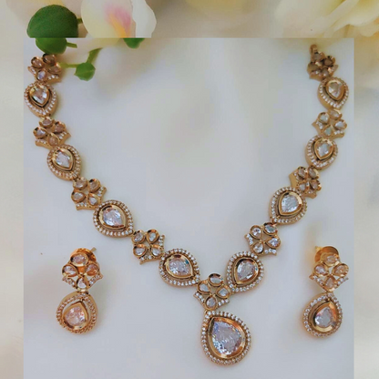 GOLDEN EILA ZIRCONIA JEWELLERY SET