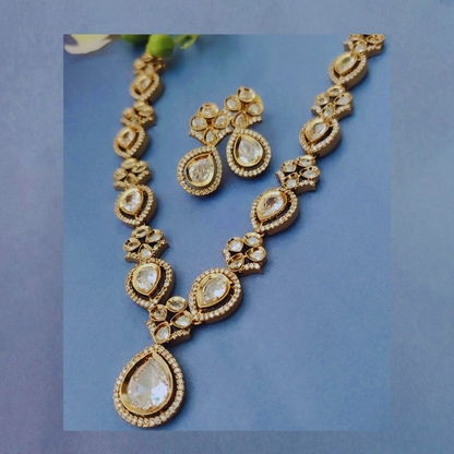 GOLDEN EILA ZIRCONIA JEWELLERY SET