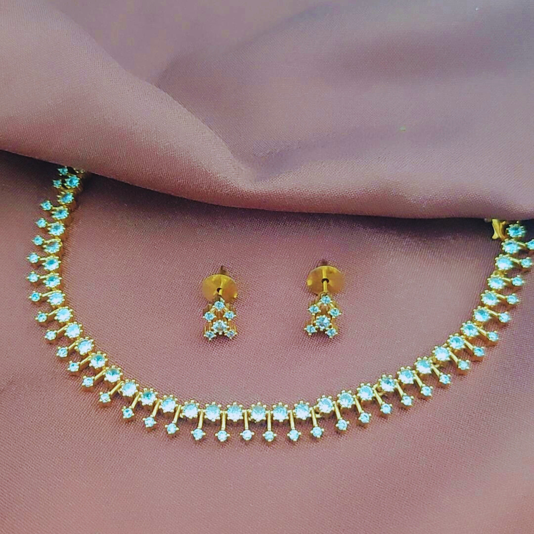 GOLDEN NISSA ZIRCONIA JEWELLERY SET