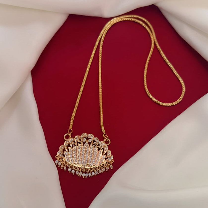 WHITE KAMALI IMPON LONG DOLLAR CHAIN