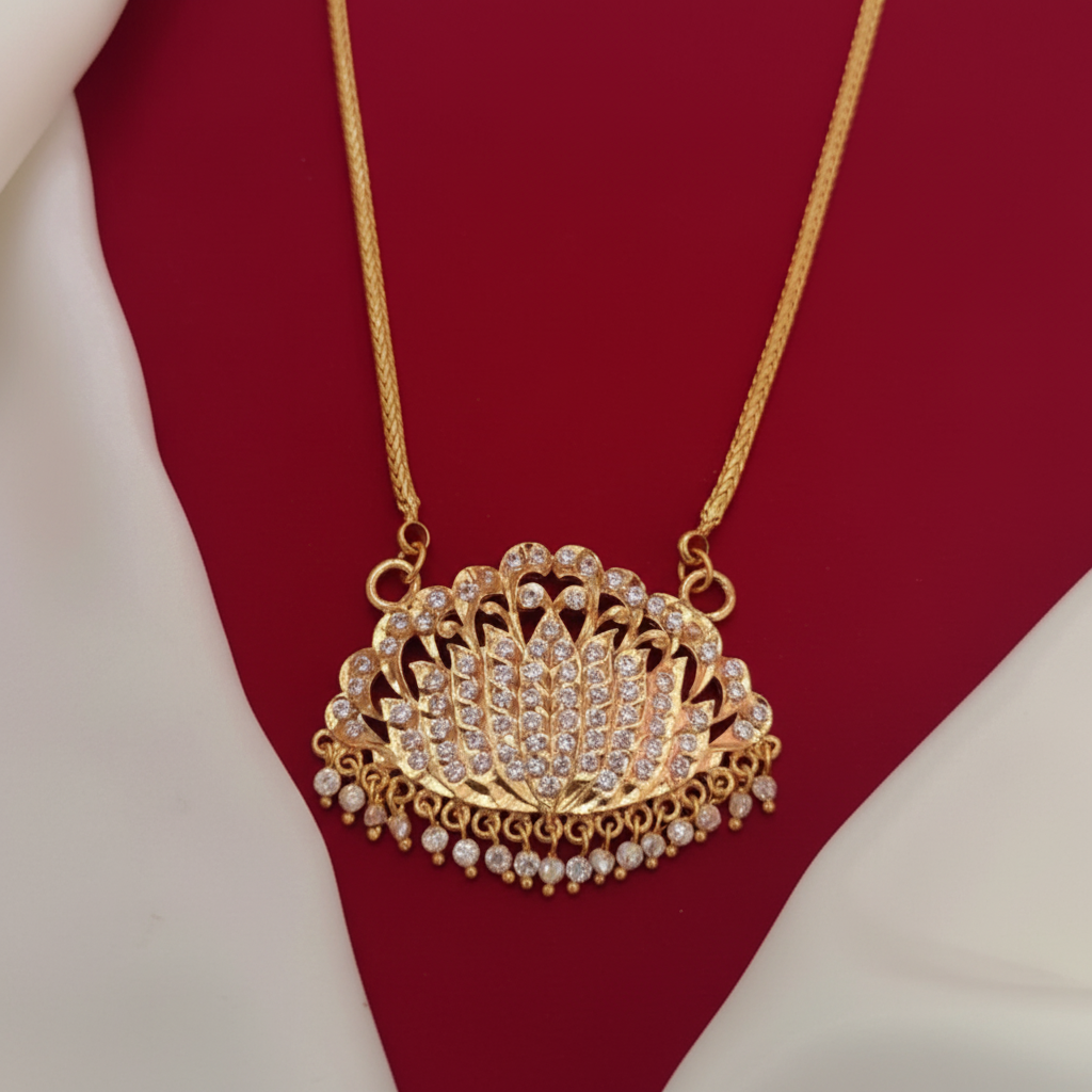 WHITE KAMALI IMPON LONG DOLLAR CHAIN