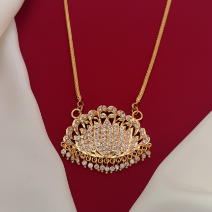 WHITE KAMALI IMPON LONG DOLLAR CHAIN