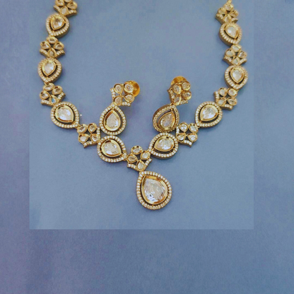 GOLDEN EILA ZIRCONIA JEWELLERY SET