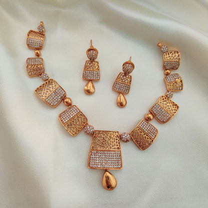 GOLDEN DITI ZIRCONIA JEWELLERY SET