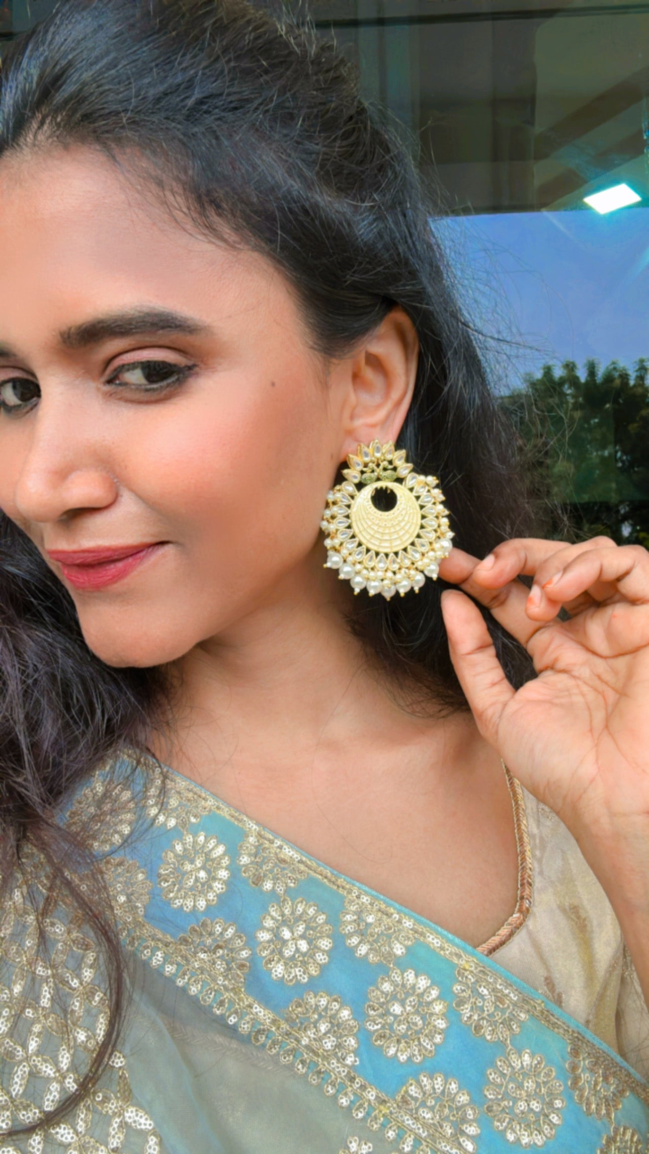 BEIGE TAANYA CHANDBALI EARRINGS